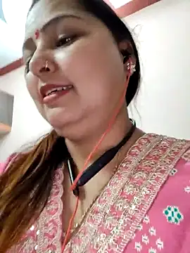 Snapshot of Dianaa9 chatting on February 2025 07:31:01 AM Dianaa9 online show from February 2025 07:31:01 AM