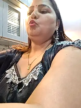 Snapshot of Dianaa9 chatting on March 2025 05:50:02 PM Dianaa9 online show from March 2025 05:50:02 PM