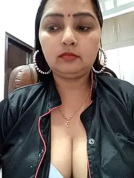 Snapshot of Dianaa9 chatting on March 2025 06:05:02 PM Dianaa9 online show from March 2025 06:05:02 PM