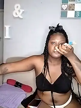 Snapshot of TheDoubleTrouble18xxx chatting on January 2025 07:27:02 PM TheDoubleTrouble18xxx online show from January 2025 07:27:02 PM