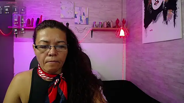 Snapshot of MaturePure chatting on September 2025 08:33:01 PM MaturePure online show from September 2025 08:33:01 PM