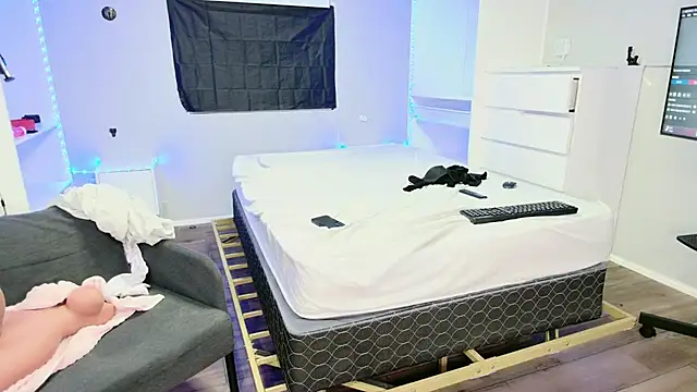 Snapshot of THICKwithDICKK chatting on February 2025 08:06:02 AM THICKwithDICKK online show from February 2025 08:06:02 AM