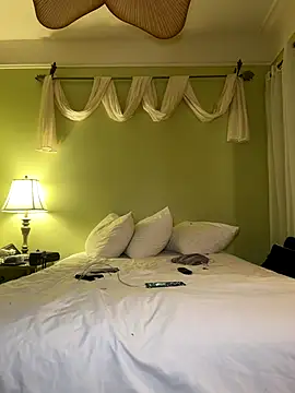 Snapshot of THICKwithDICKK chatting on October 2025 02:12:01 AM THICKwithDICKK online show from October 2025 02:12:01 AM