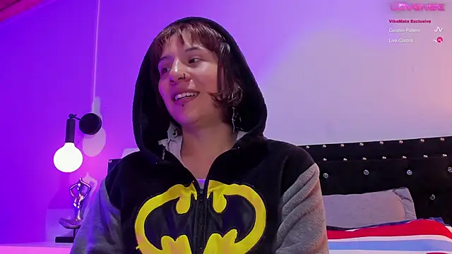 Snapshot of hey_noraly chatting on November 2025 04:11:02 AM hey noraly online show from November 2025 04:11:02 AM