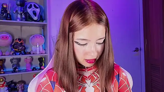 Snapshot of EmilyMiller_ chatting on November 2025 04:18:02 PM EmilyMiller online show from November 2025 04:18:02 PM