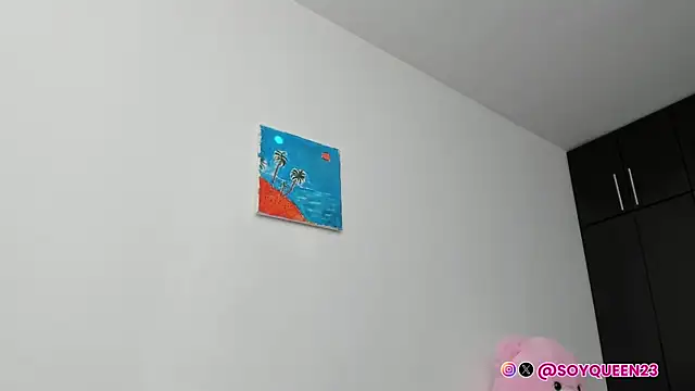 Snapshot of Soyqueen chatting on October 2025 09:42:02 PM Soyqueen online show from October 2025 09:42:02 PM