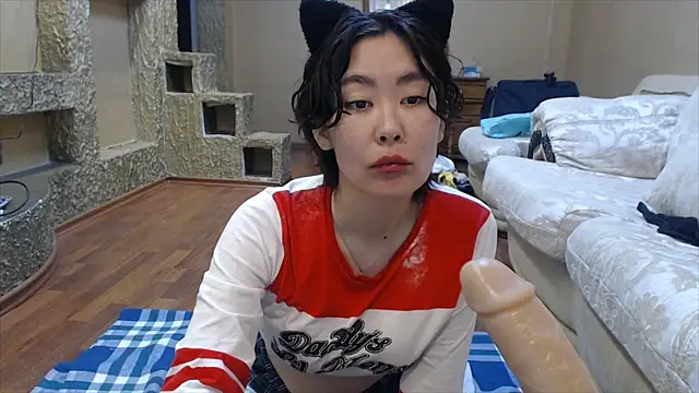 Kunimitsuu  online show from February 2025 05:54:01 PM