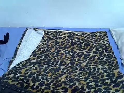 drowllie online show from October 2025 04:53:02 AM