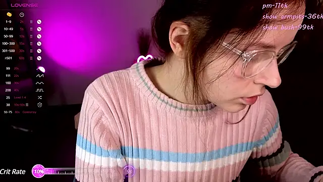 Snapshot of reb_luvng chatting on December 2024 03:08:02 PM reb luvng online show from December 2024 03:08:02 PM