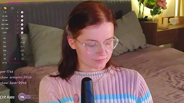 Snapshot of reb_luvng chatting on January 2025 05:44:02 PM reb luvng online show from January 2025 05:44:02 PM