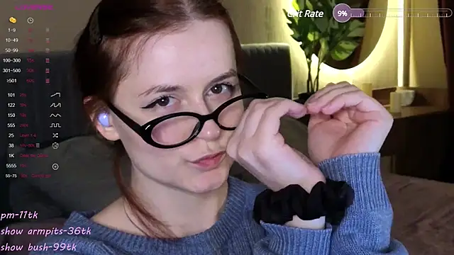 Snapshot of reb_luvng chatting on February 2025 08:53:01 PM reb luvng online show from February 2025 08:53:01 PM