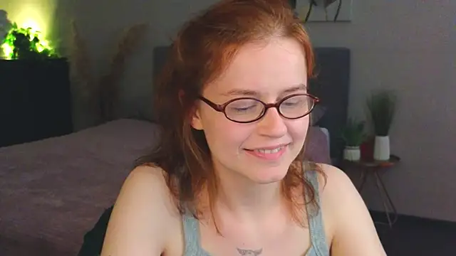 Snapshot of reb_luvng chatting on September 2025 02:17:02 PM reb luvng online show from September 2025 02:17:02 PM