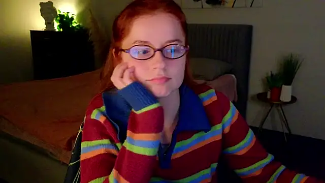 reb luvng online show from October 2025 01:44:02 PM