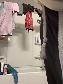 Snapshot of SexyB214 chatting on October 2025 08:17:01 PM SexyB214 online show from October 2025 08:17:01 PM