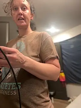 Snapshot of SexyB214 chatting on October 2025 03:21:02 PM SexyB214 online show from October 2025 03:21:02 PM