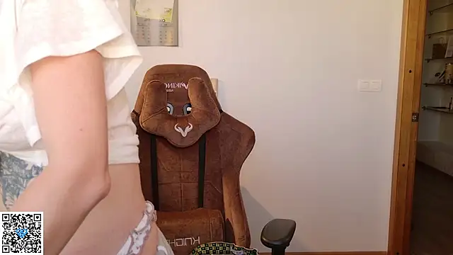 Snapshot of Neko_Kimiko chatting on October 2025 10:47:02 AM Neko Kimiko online show from October 2025 10:47:02 AM