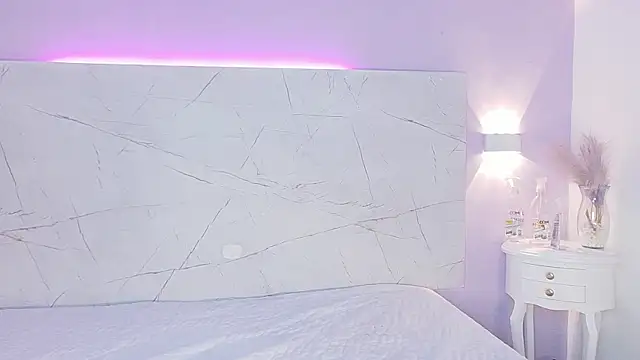 Snapshot of AbrilBrent chatting on October 2025 07:38:02 PM AbrilBrent online show from October 2025 07:38:02 PM