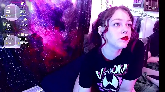 EverlyEster online show from February 2025 07:41:01 AM