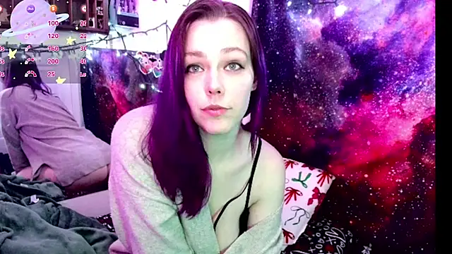 EverlyEster online show from March 2025 07:19:01 AM