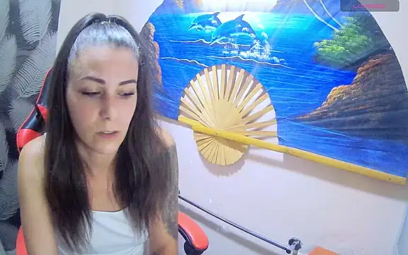 Snapshot of Catbaby32 chatting on October 2025 08:33:01 PM Catbaby32 online show from October 2025 08:33:01 PM