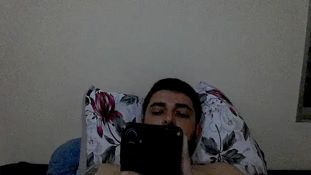 Snapshot of Dat1994 chatting on November 2025 08:08:02 PM Dat1994 online show from November 2025 08:08:02 PM