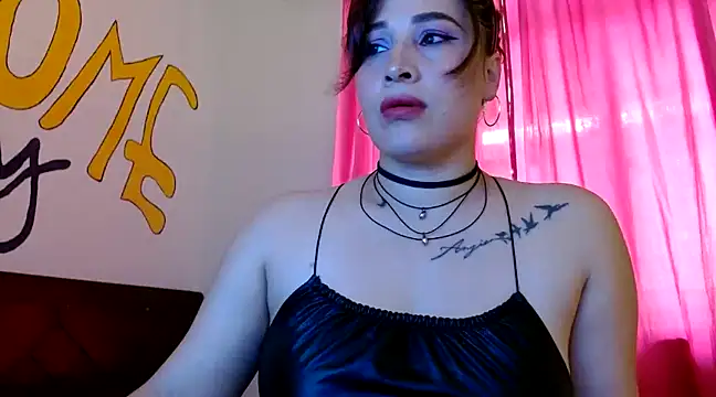 nathy 28latex online show from December 2024 07:03:02 PM