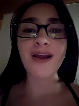 preetypeach online show from March 2025 01:01:01 AM