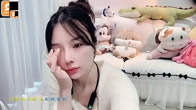 AKiKi711 online show from October 2025 04:46:01 AM