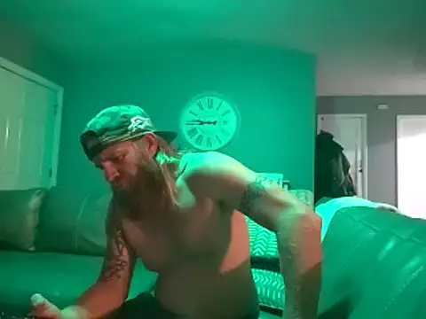 whitehammer94u online show from November 2025 04:00:01 AM