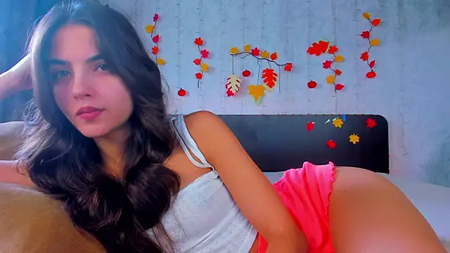 Snapshot of Milana_Crystal_ chatting on October 2025 08:07:02 AM Milana Crystal online show from October 2025 08:07:02 AM