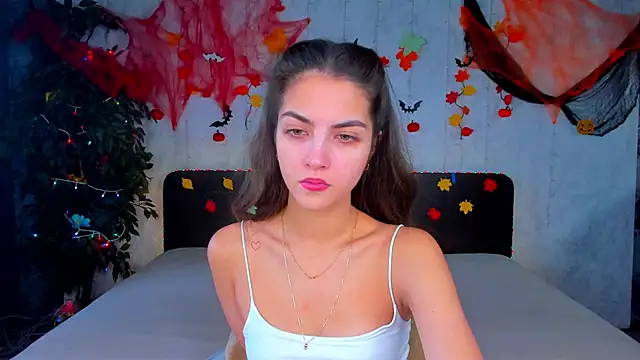 Snapshot of Milana_Crystal_ chatting on October 2025 08:15:02 AM Milana Crystal online show from October 2025 08:15:02 AM