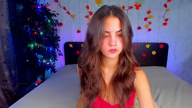 Snapshot of Milana_Crystal_ chatting on November 2025 08:15:02 AM Milana Crystal online show from November 2025 08:15:02 AM