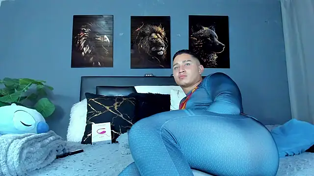 francesco evan online show from November 2025 09:47:01 PM