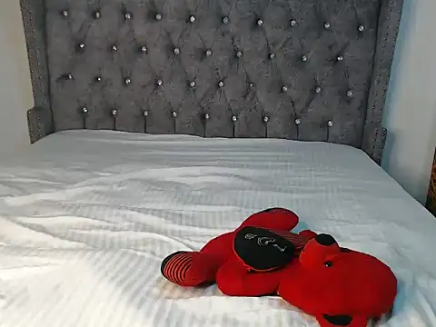 chococreamie online show from March 2025 11:20:01 AM