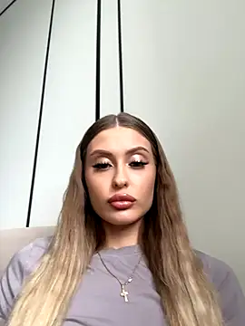 Snapshot of Sweet__Milly chatting on September 2025 12:15:01 PM Sweet Milly online show from September 2025 12:15:01 PM