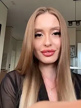 Snapshot of Sweet__Milly chatting on September 2025 01:59:02 PM Sweet Milly online show from September 2025 01:59:02 PM