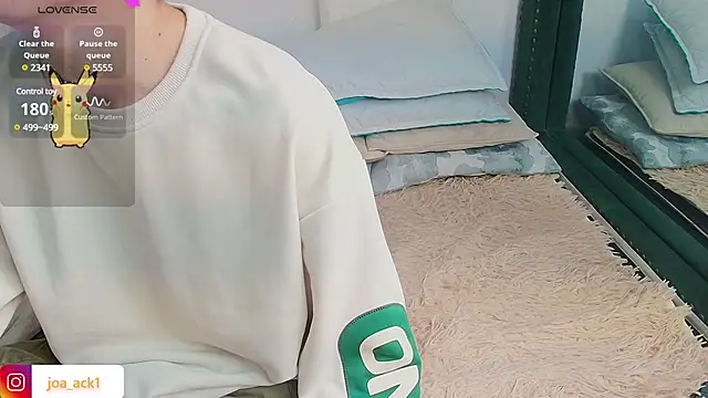 Snapshot of Levii_Ackermann chatting on March 2025 02:10:02 PM Levii Ackermann online show from March 2025 02:10:02 PM