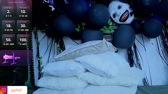 Snapshot of Levii_Ackermann chatting on November 2025 08:33:02 PM Levii Ackermann online show from November 2025 08:33:02 PM