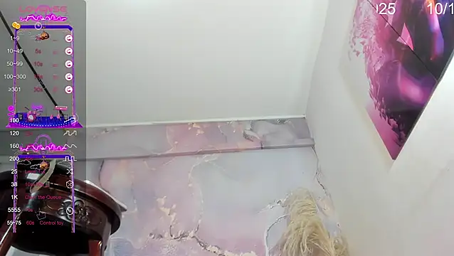 VALERIAQUEENTS online show from October 2025 01:10:01 PM