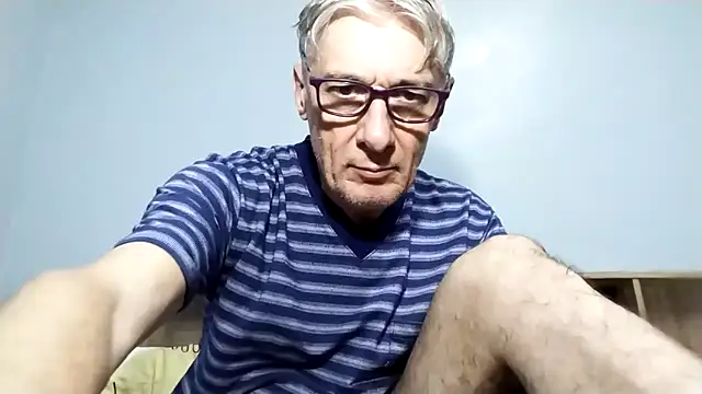 BIGUNCUTHARDCOCK online show from September 2025 11:26:01 PM