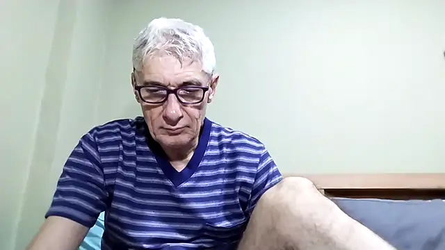 BIGUNCUTHARDCOCK online show from October 2025 11:40:01 PM