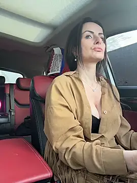 Snapshot of _AHHA_ chatting on October 2025 08:16:02 AM AHHA online show from October 2025 08:16:02 AM