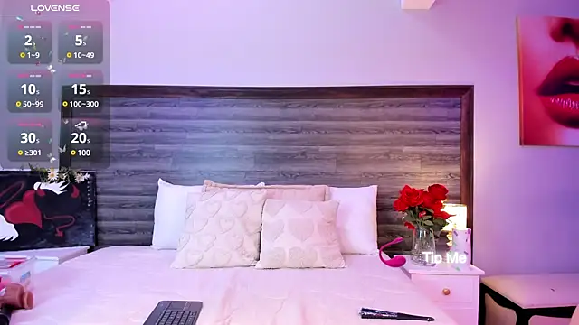 EmmaBakeer online show from March 2025 04:13:02 PM