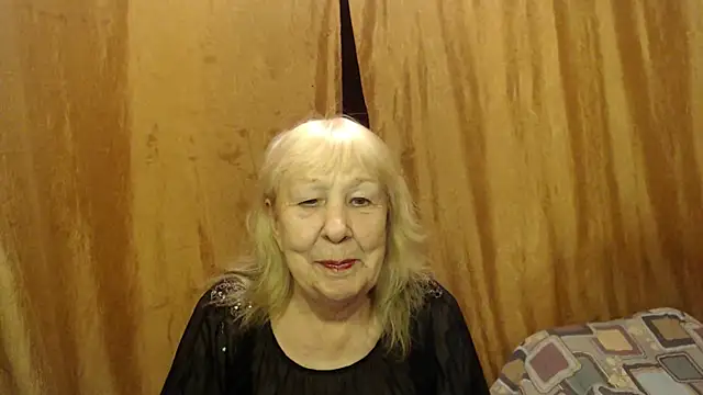 Snapshot of _Estelitta_5 chatting on December 2024 11:19:02 PM Estelitta 5 online show from December 2024 11:19:02 PM
