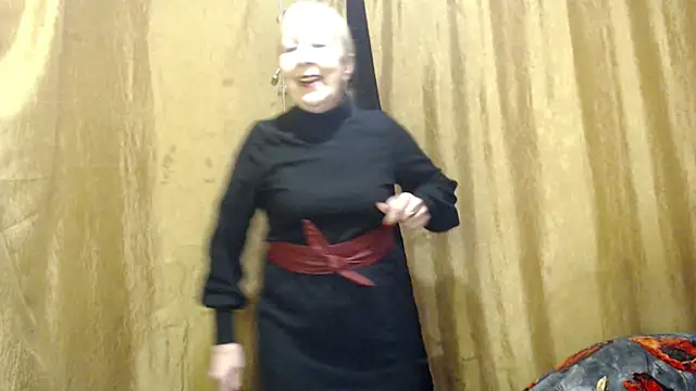 Snapshot of _Estelitta_5 chatting on March 2025 12:17:01 PM Estelitta 5 online show from March 2025 12:17:01 PM