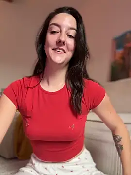 Snapshot of _Juliette chatting on October 2025 09:57:02 AM Juliette online show from October 2025 09:57:02 AM