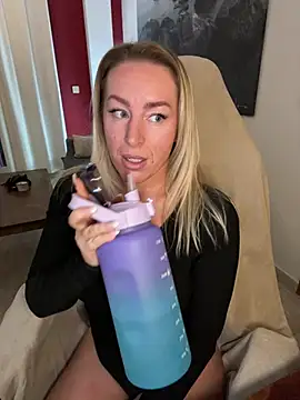 Snapshot of ChristyAdair chatting on March 2025 06:23:01 PM ChristyAdair online show from March 2025 06:23:01 PM