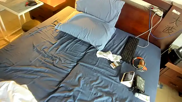 Snapshot of CTPuIITu3 chatting on September 2025 04:03:01 AM CTPuIITu3 online show from September 2025 04:03:01 AM