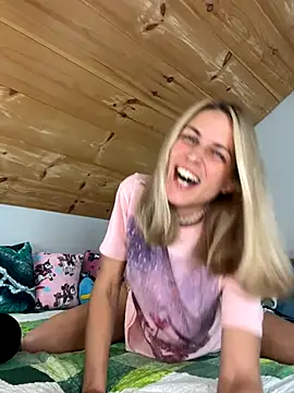 DanaeJustine online show from September 2025 03:38:01 PM