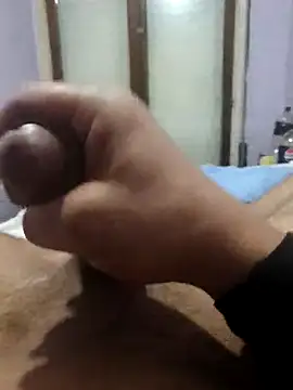 Snapshot of Cristib chatting on February 2025 10:42:01 PM Cristib online show from February 2025 10:42:01 PM